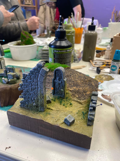 Taller diorama de ruinas cubiertas por naturaleza SÁBADO 30 DE MAYO