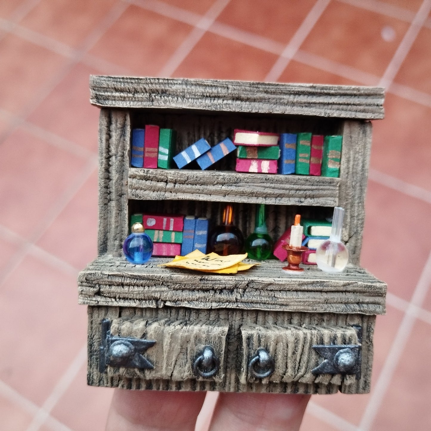 Taller de escenografía para juegos de mesa: librería SÁBADO 13 DE DICIEMBRE