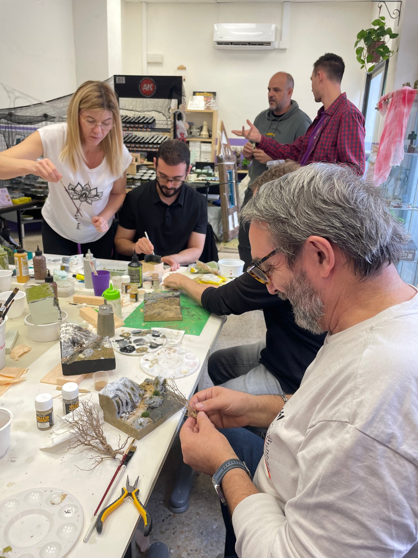 Aula abierta de maquetismo