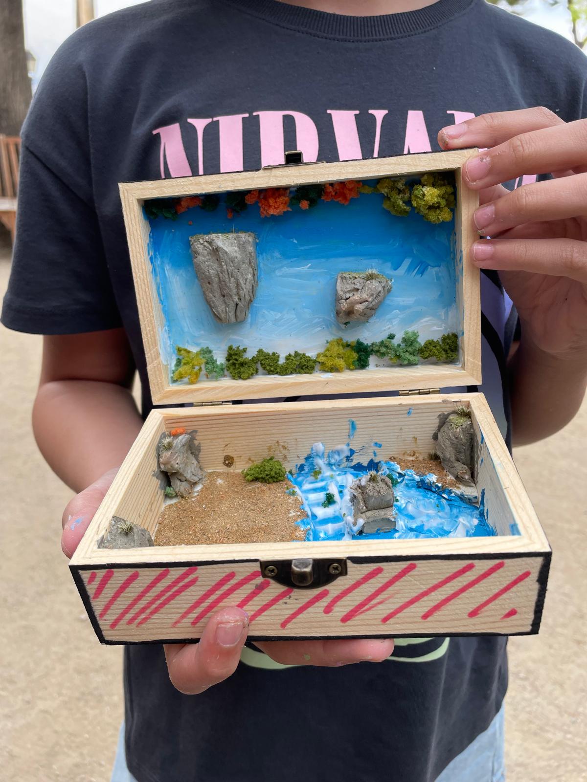 Taller infantil: Crea tu propio diorama en una caja de madera DOMINGO 27 DE JULIO